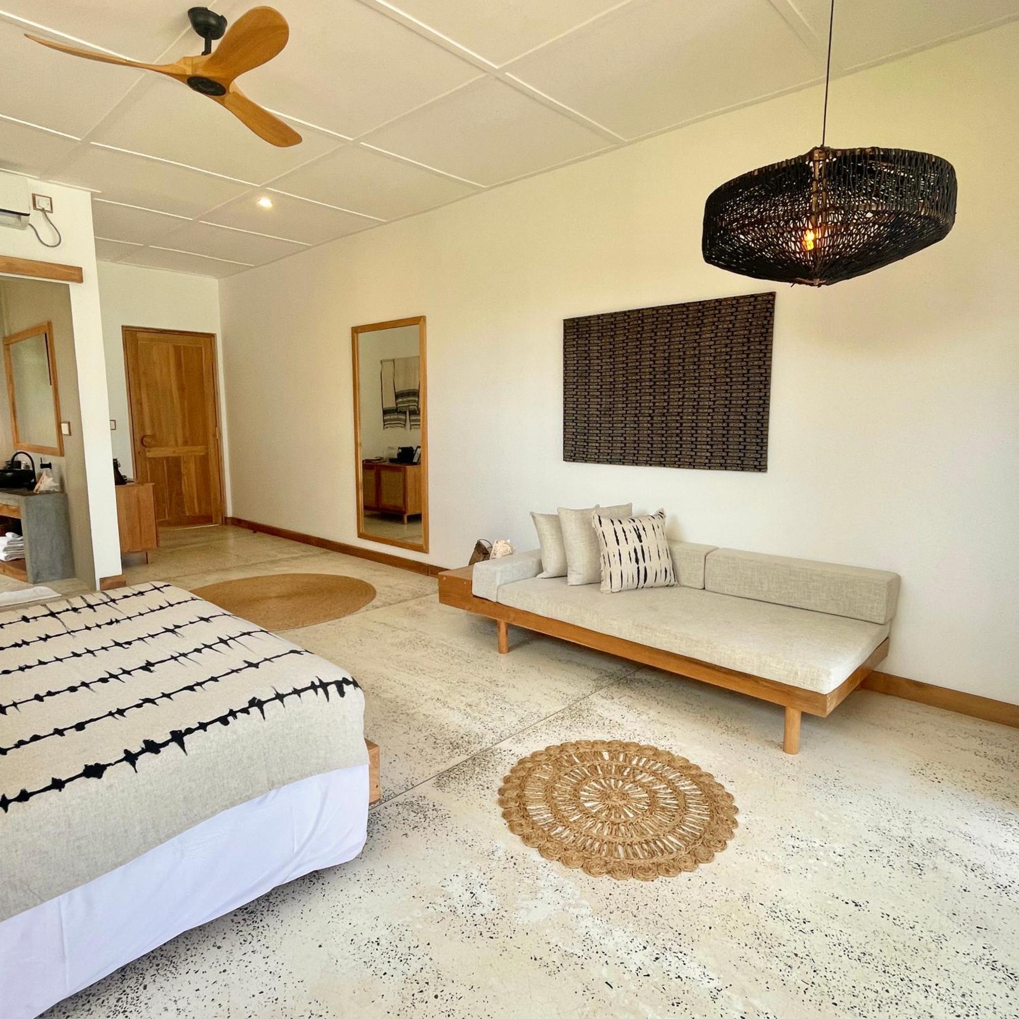 La Playa Beach Club Dikwella Bagian luar foto